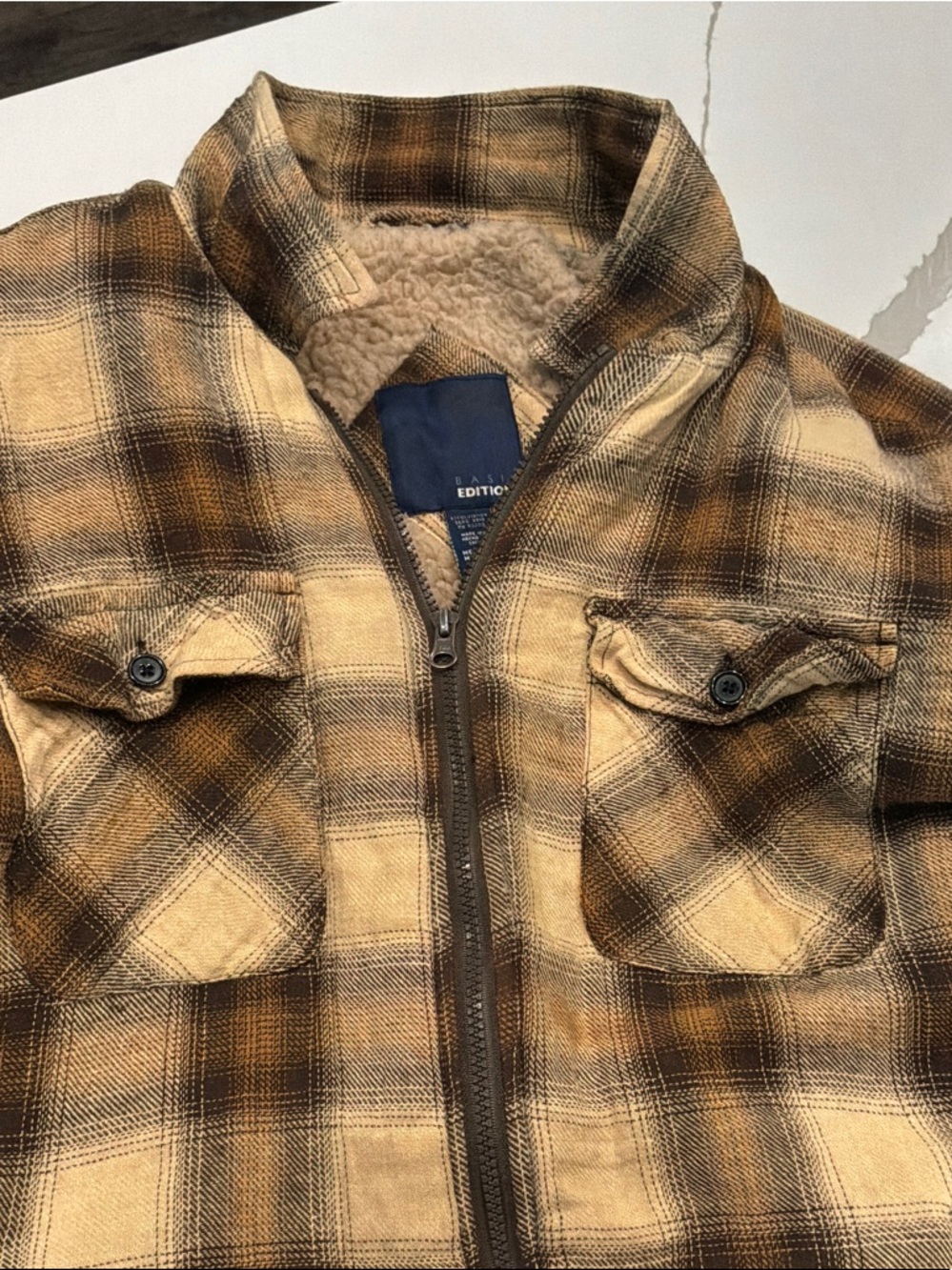 Basic Edition Medium Plaid Sherpa-Lined Men's Jacket - Brown/Beige Used